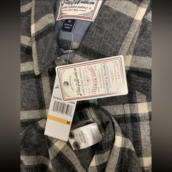 New Flag & Anthem Mens Flannel Plaid Shirt Button Up Medium Grey Black Cream NWT - Picture 3 of 12